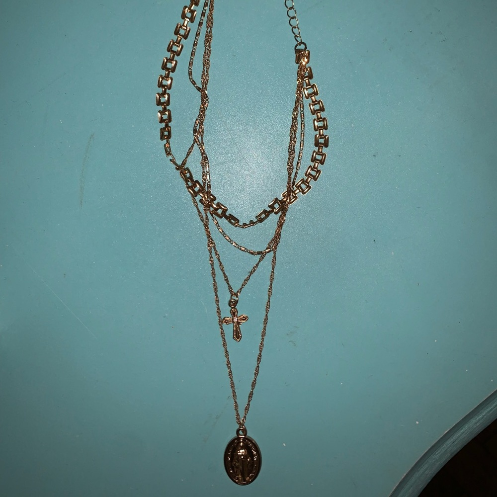 Princess poly layered gold necklace